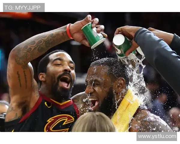 2017年骑士与勇士精彩对决全场录像回顾与分析